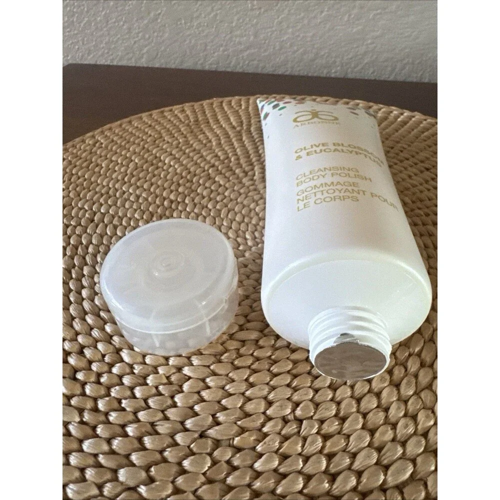 ARBONNE OLIVE BLOSSOM & EUCALYPTUS CLEANSING BODY POLISH 8 FL OZ. NEW, UNOPENED
